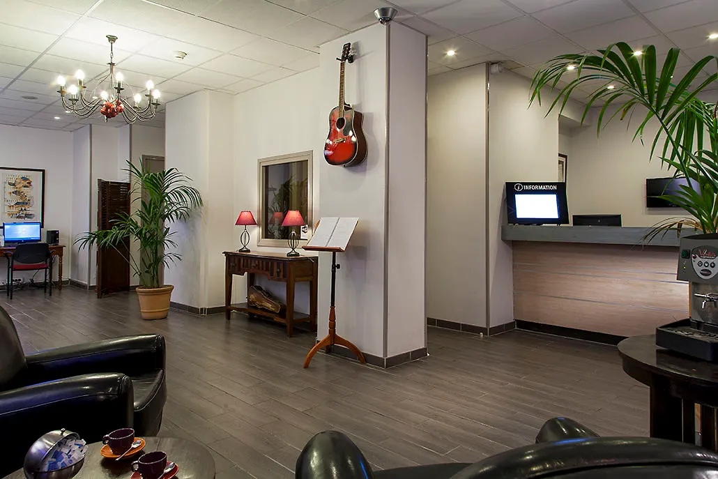 Hotel Ibis Styles Gare Saint Lazare 3*