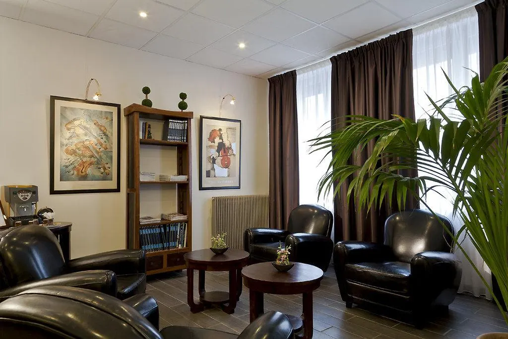 Ibis Styles Gare Saint Lazare מלון